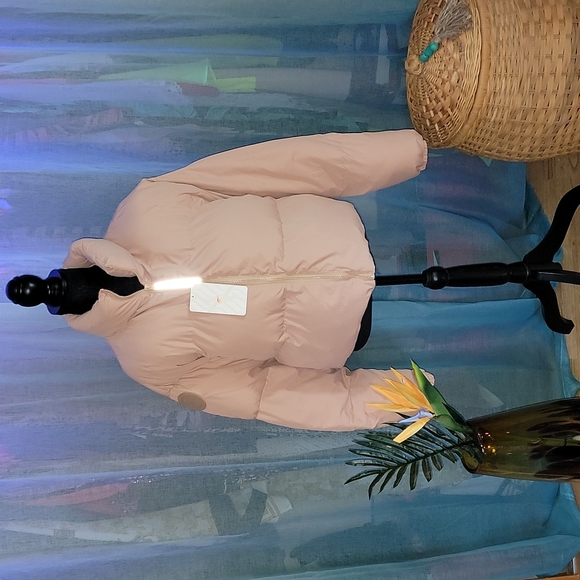 Wander Cropped Puffer ❄️ - Picture 10 of 13